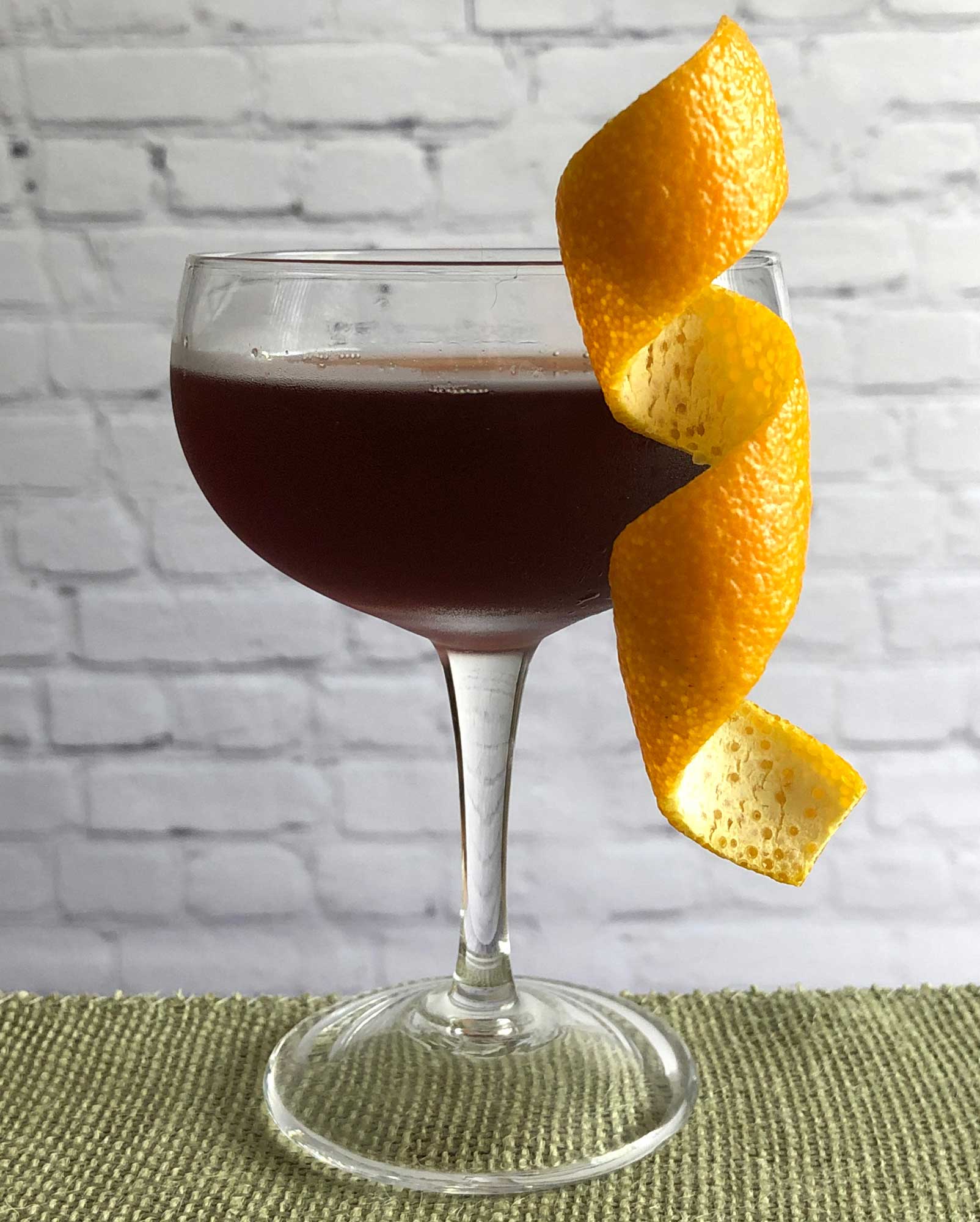 An example of the Cliffhanger, the mixed drink (cocktail) featuring Dolin Dry Vermouth de Chambéry, and Banyuls; photo by Lee Edwards