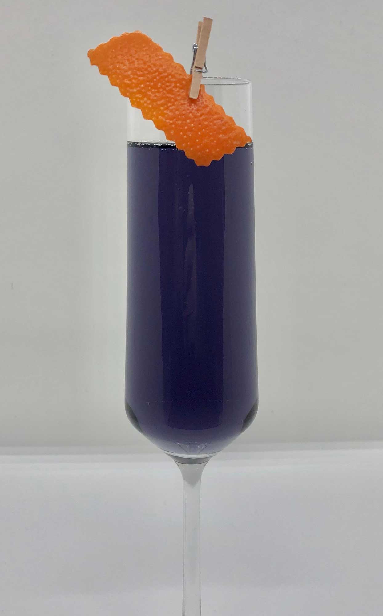 An example of the Violette Royale, the mixed drink (cocktail) featuring sparkling wine, and Rothman & Winter Crème de Violette; photo by Lee Edwards
