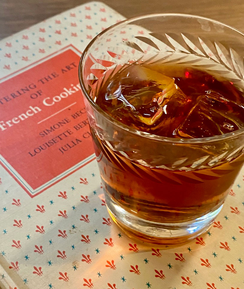 An example of the Dreyfus, the mixed drink (cocktail) featuring Mattei Cap Corse Blanc Quinquina, Mattei Cap Corse Rouge Quinquina, Angostura bitters, and orange bitters; photo by Martin Doudoroff